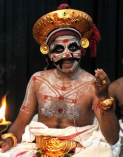 Chakyaar koothu